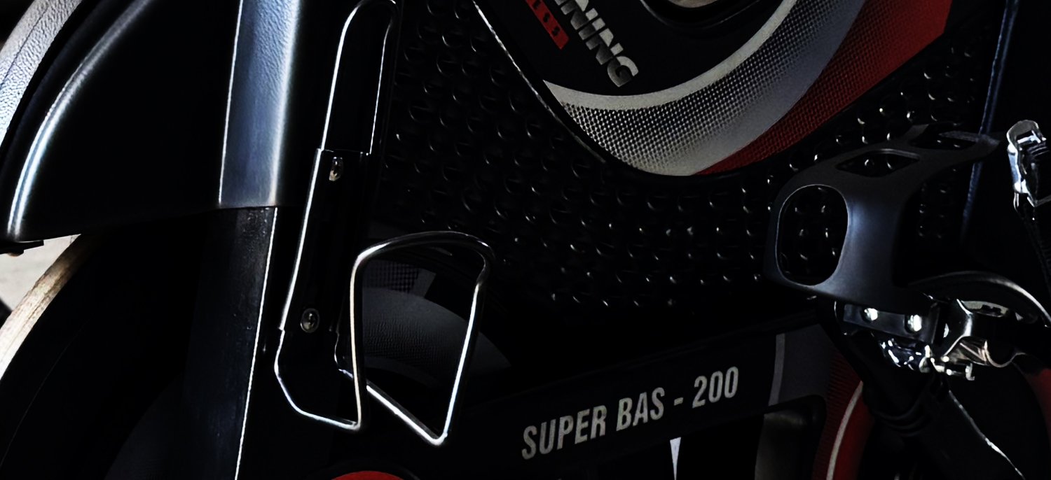 Detalhe da estrutura, garrafeiro e acabamento da Super Bas 200